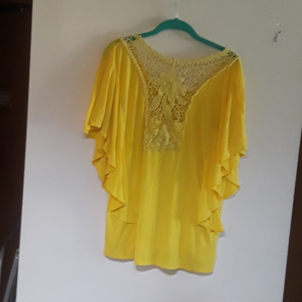 Yellow blouse - Picture 2 of 3